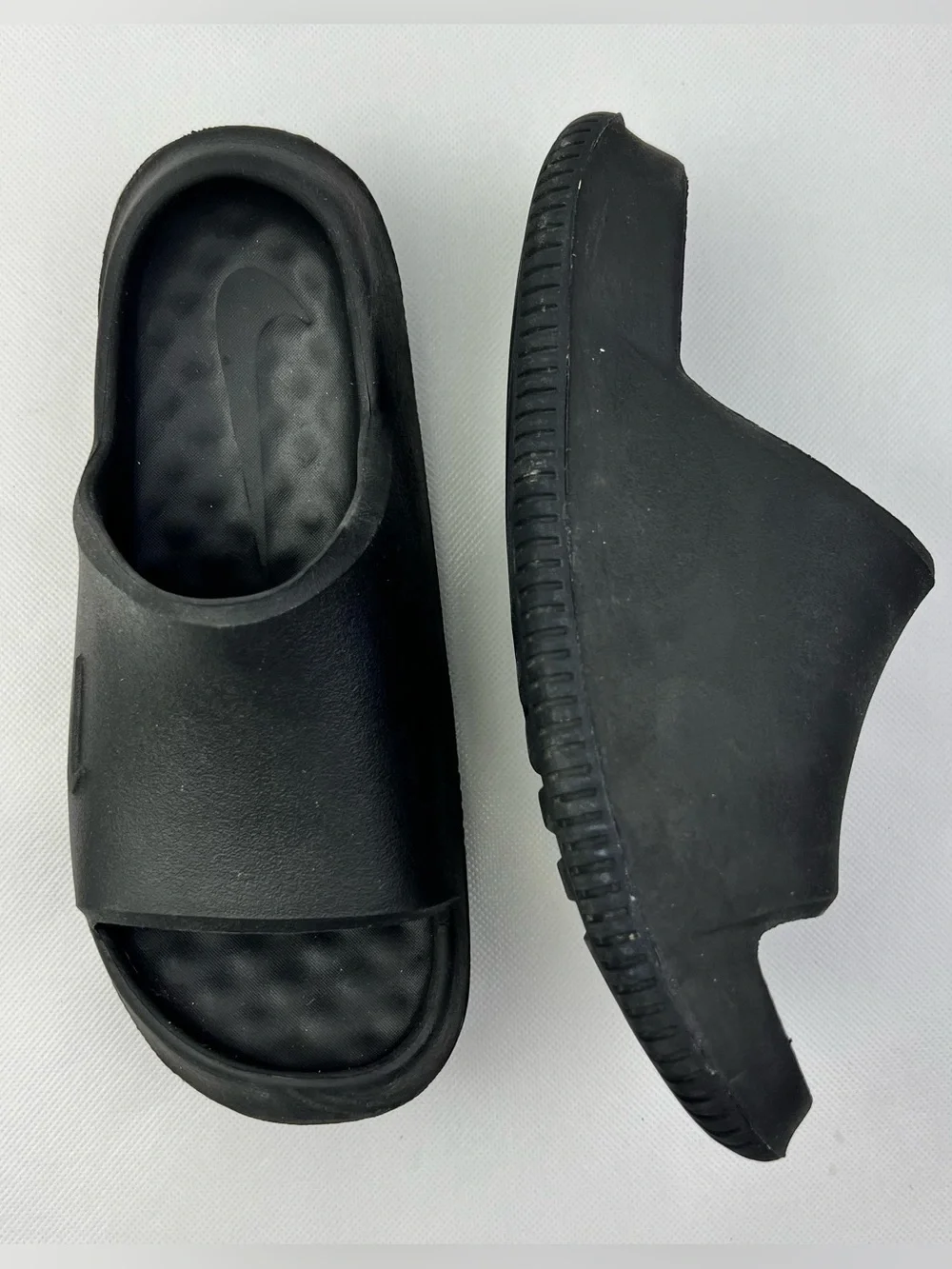 Nike Calm Slide 2.0 Kids Black F9306-001 Foam Sandals Size 2.5Y